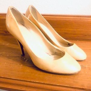 J Crew Mona Patent Leather Pump in Nude/tan